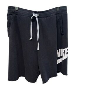 Nike Club Alumni Men’s French Terry Sweat Shorts SZ L Black White